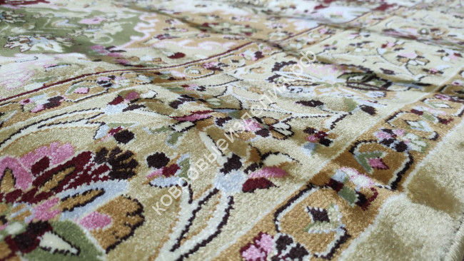 Ковер "Kandahar" (2013B_SARI / SARI) Прямой 1,9х2,8 Ковер "Kandahar" (2013B_SARI / SARI) Прямой 1,9х2,8